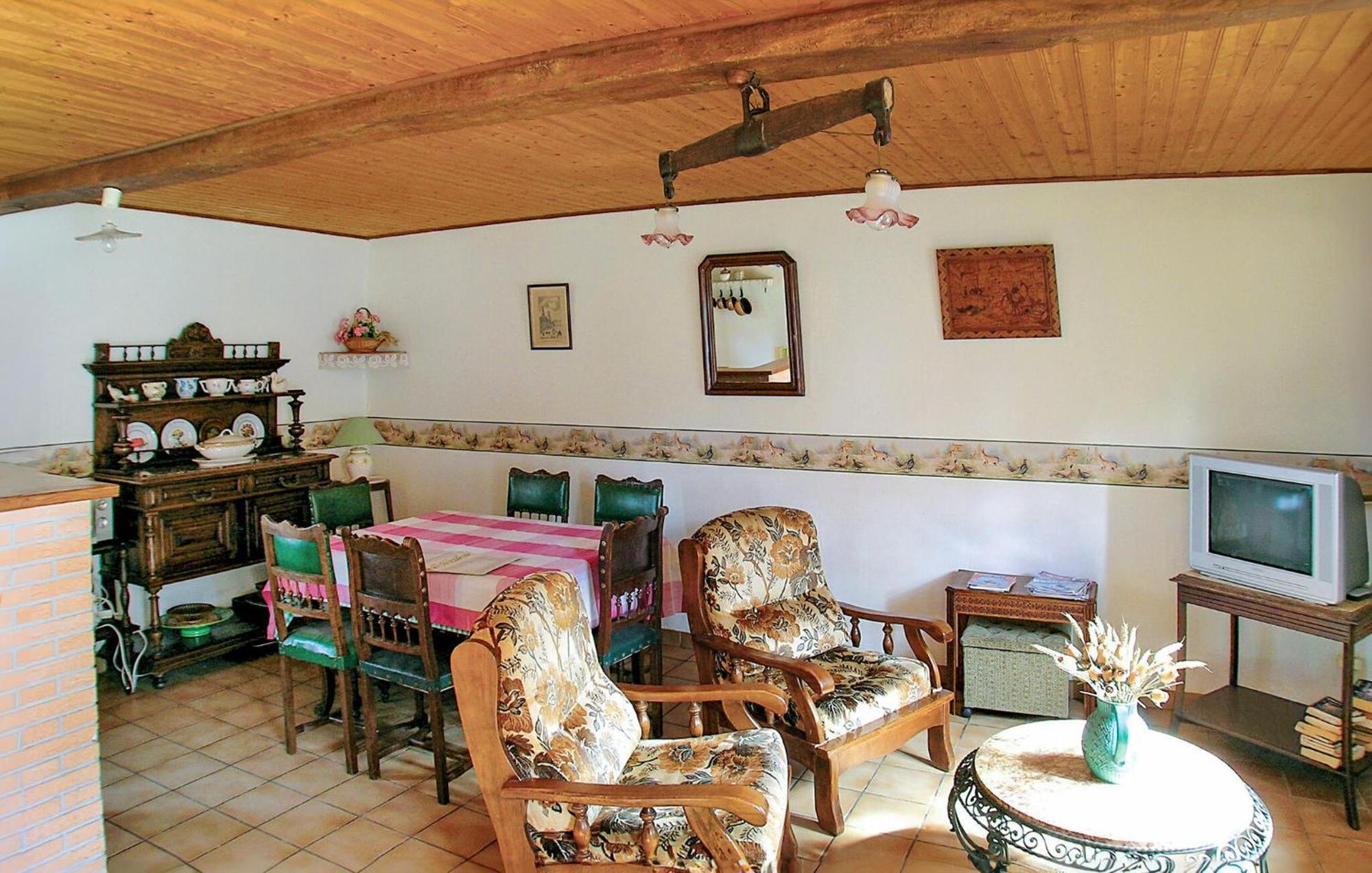 3 Bedroom Beautiful Home In Hames Boucres Εξωτερικό φωτογραφία